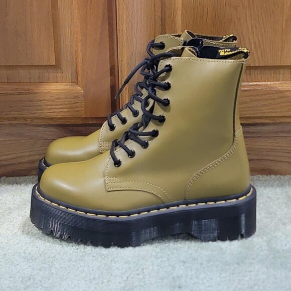 Dr. Martens Jadon Smooth Leather Platform Boots ANTIQUE OLIVE Women's 7 Men's 6 - Picture 3 of 8